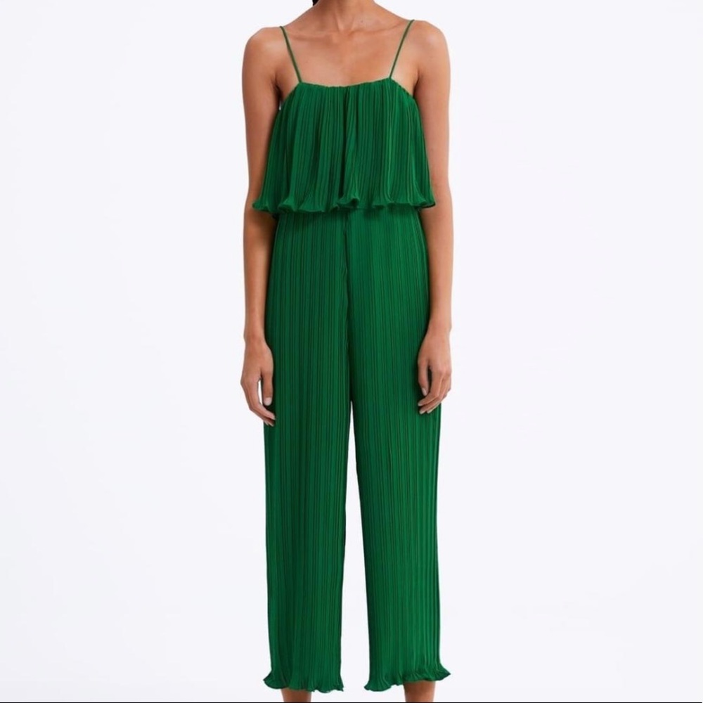 zara green xs pleated jumpsuit